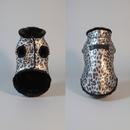 "Silver Safari" Gümüş Leopar Desenli & Siyah Peluş Köpek Yeleği